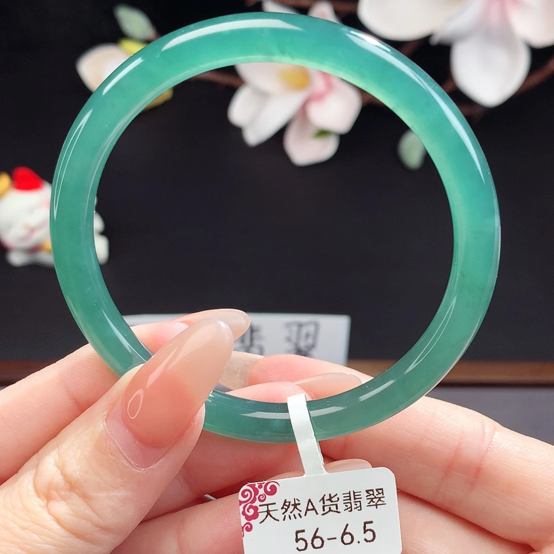 翡翠手镯（圆镯）未镶嵌