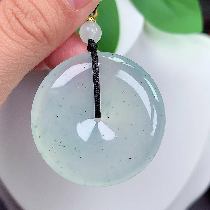 颈饰未镶嵌翡翠平安扣 36.9x6.3mm