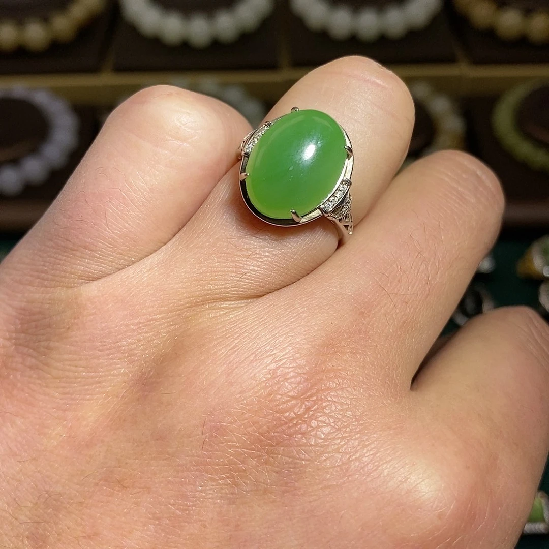 【闪购商品】银S925镶嵌戒指和田玉（碧玉）