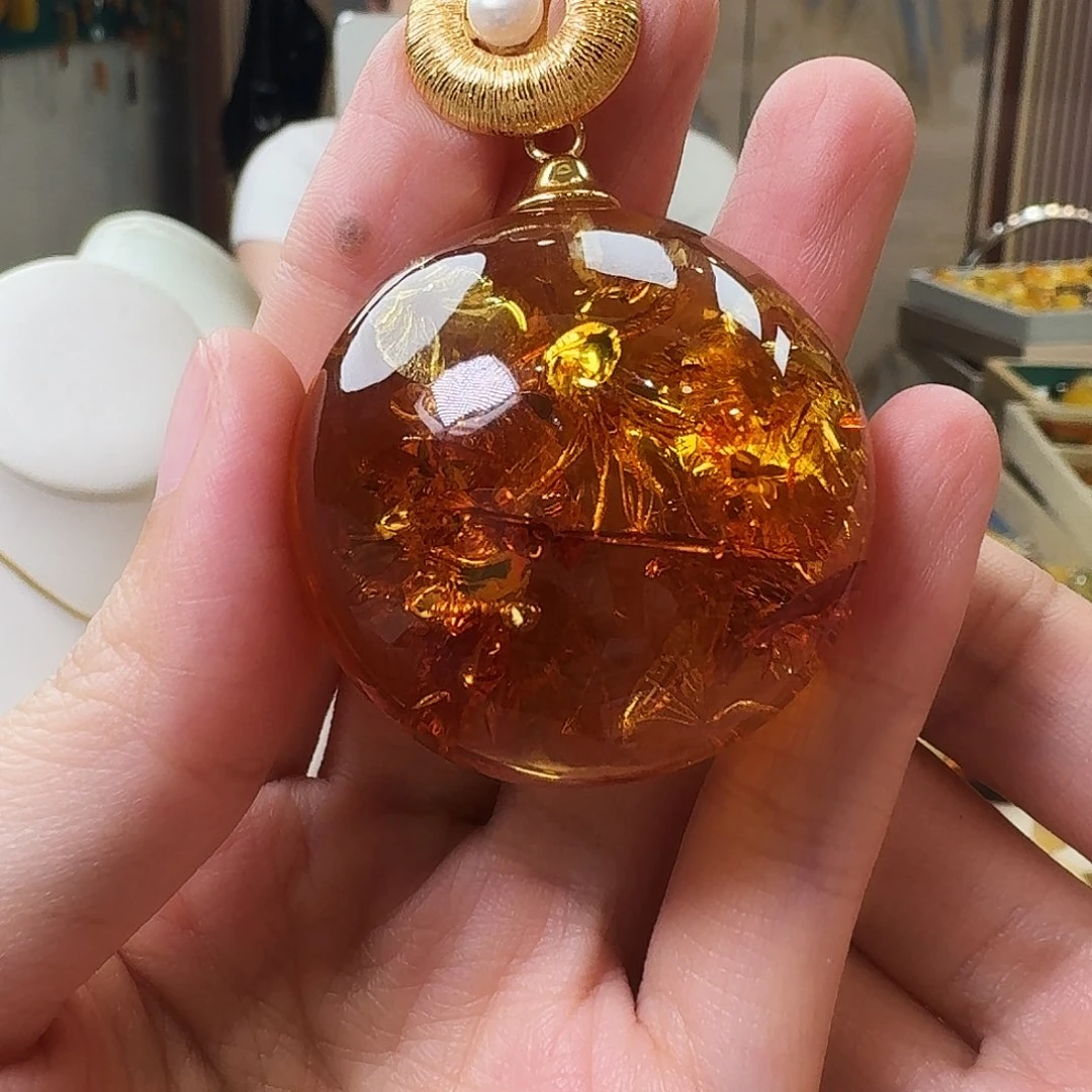 琥珀未镶嵌颈饰吊坠