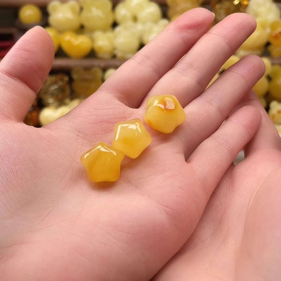 未镶嵌琥珀珠宝奇石小*虫