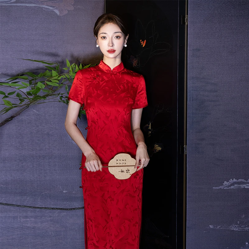 旗袍女红色新款夏季妈妈婚宴礼服高档礼服年轻款真丝喜婆婆桑蚕丝