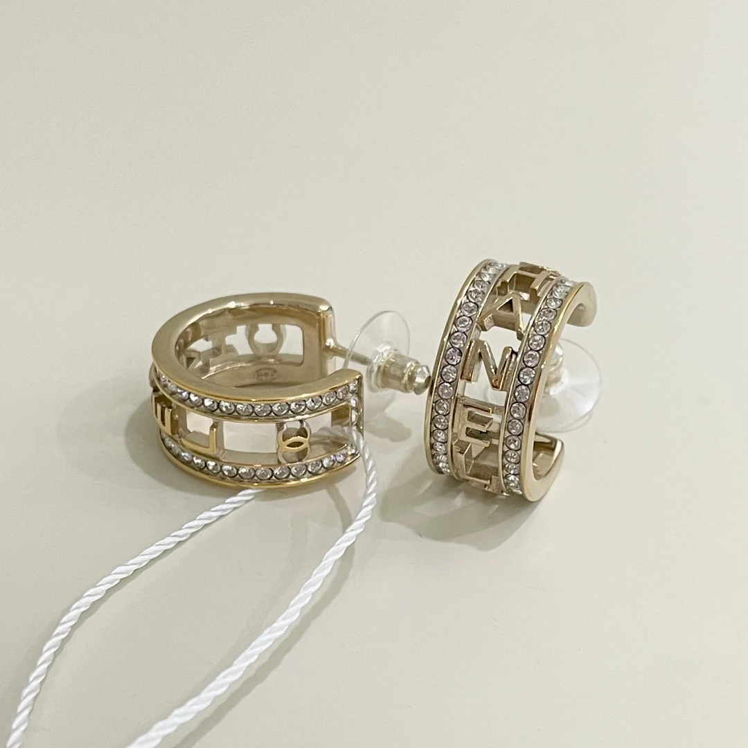 95新 Chanel/香奈儿 20B金色满钻镂空字母耳环 46763644