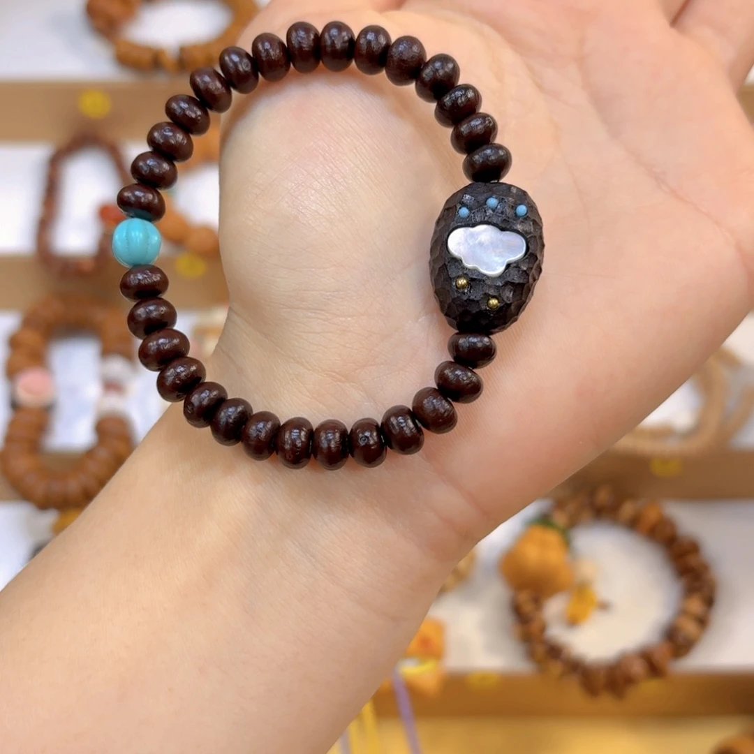 星月菩提吊坠紫金钵