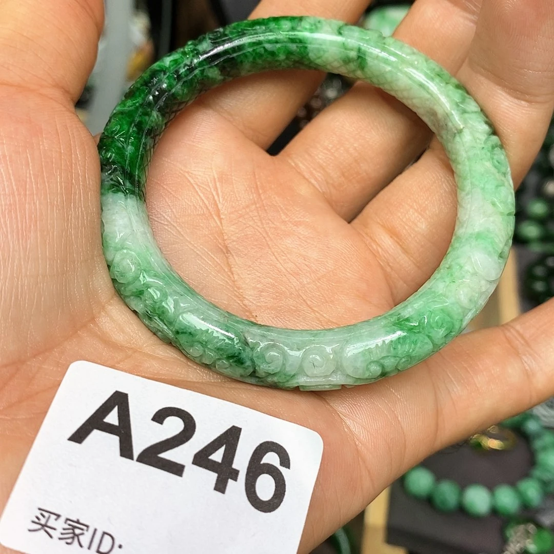 未镶嵌手镯翡翠高**妈