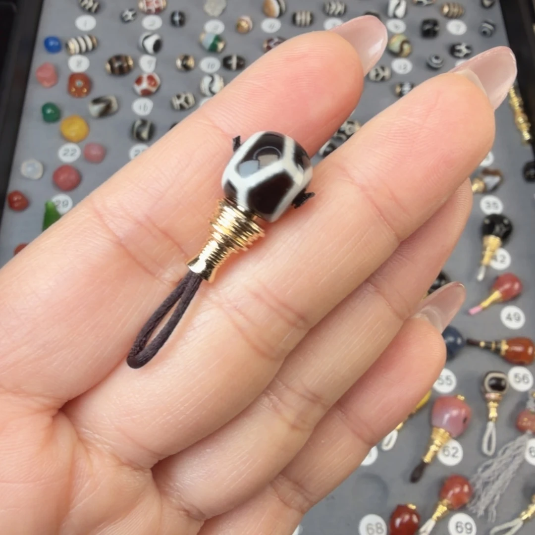 玛瑙/玉髓未镶嵌饰品