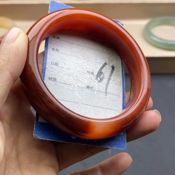 石英质玉未镶嵌手镯