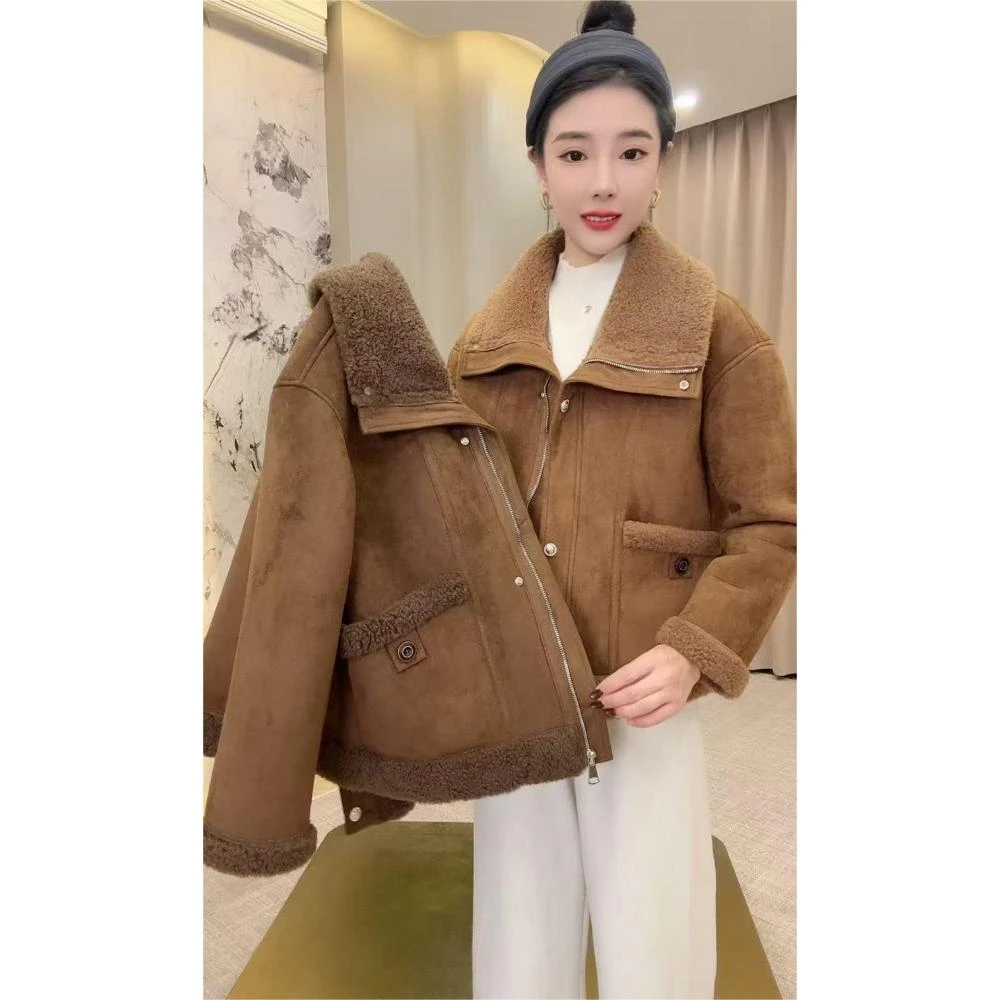 冬季拉链加扣款翻大兜领皮毛一体短外套