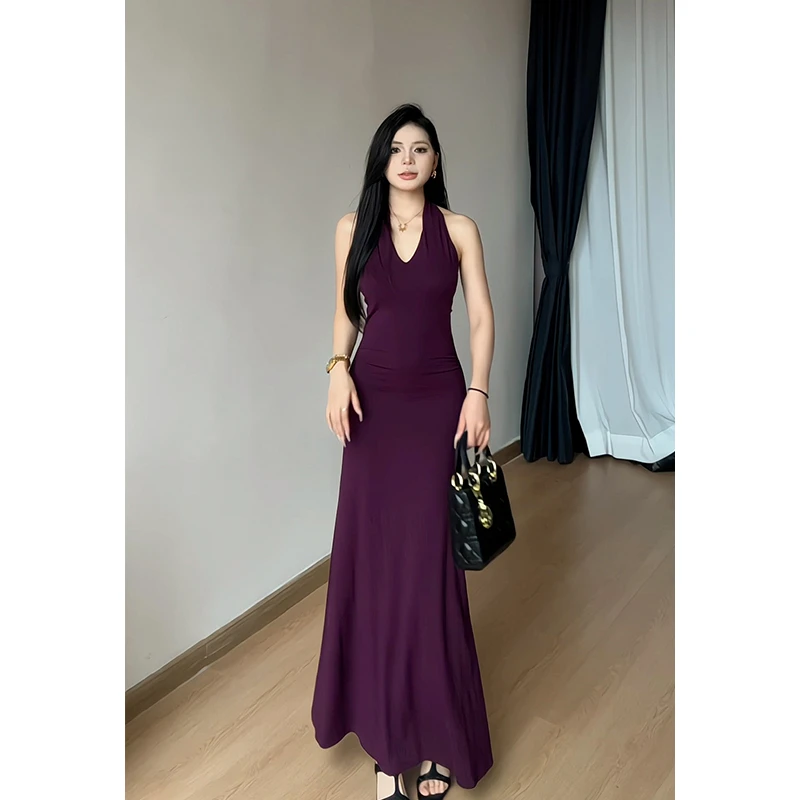 V领挂脖无袖连衣裙女2025夏季新款收腰显瘦a字长裙纯欲露背大摆裙