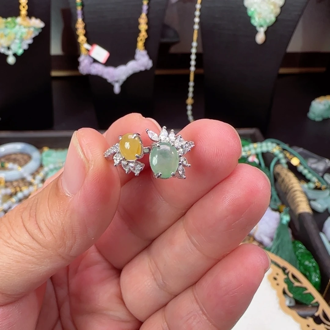 翡翠颈饰未镶嵌仿古