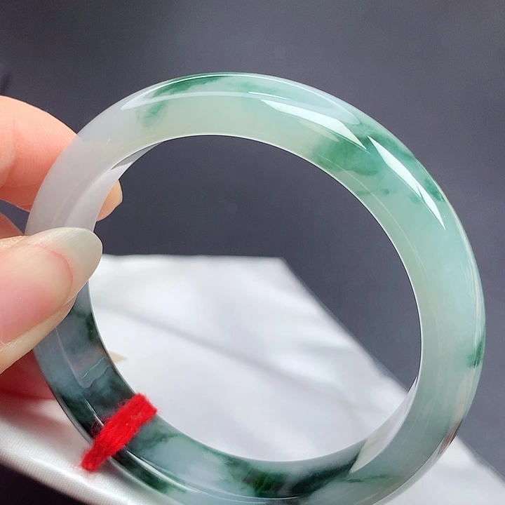 翡翠未镶嵌手镯54圈口