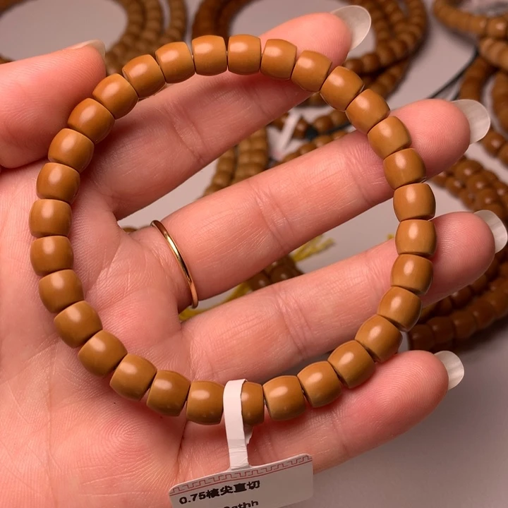 吊坠橄榄核核尖直切