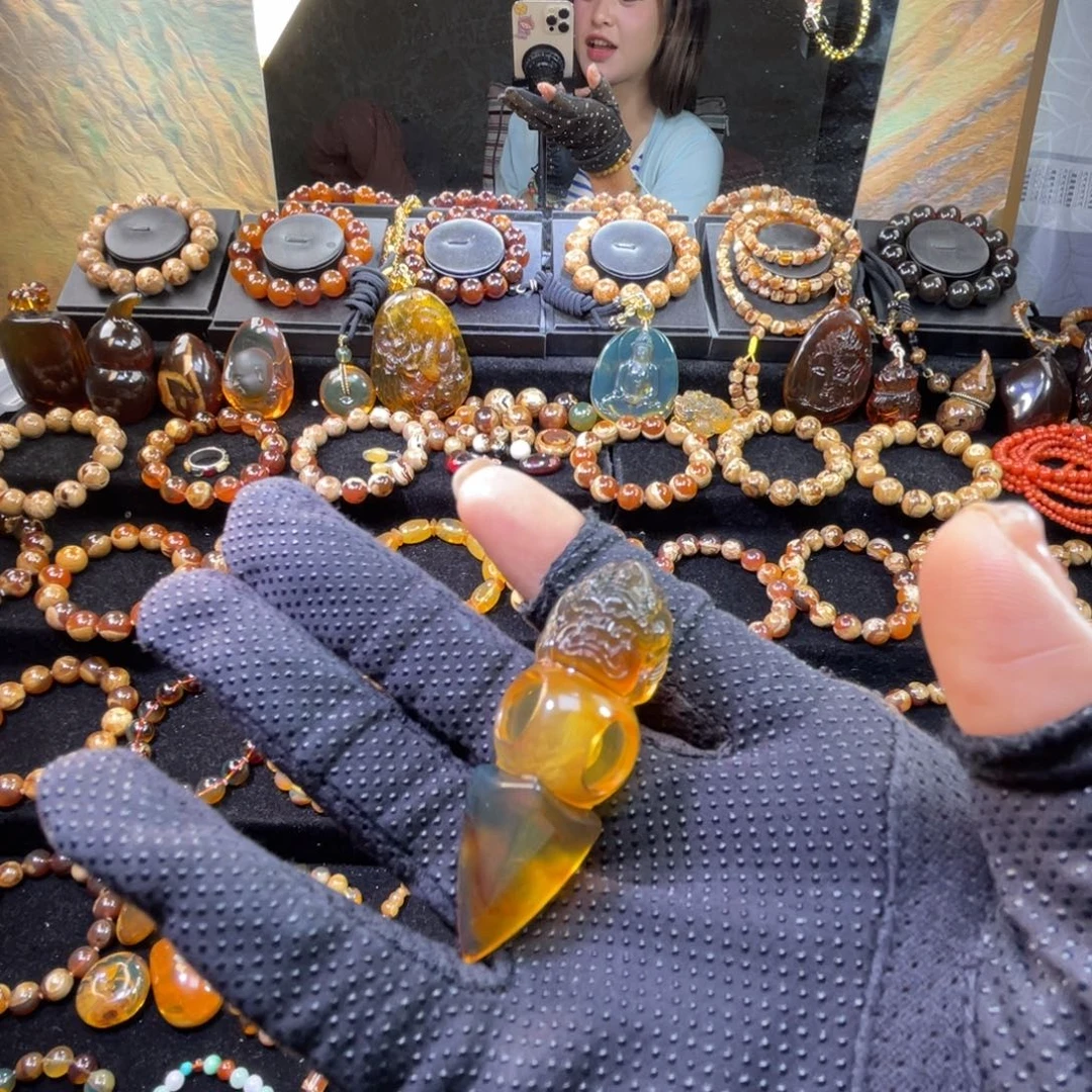 琥珀未镶嵌手串吊坠