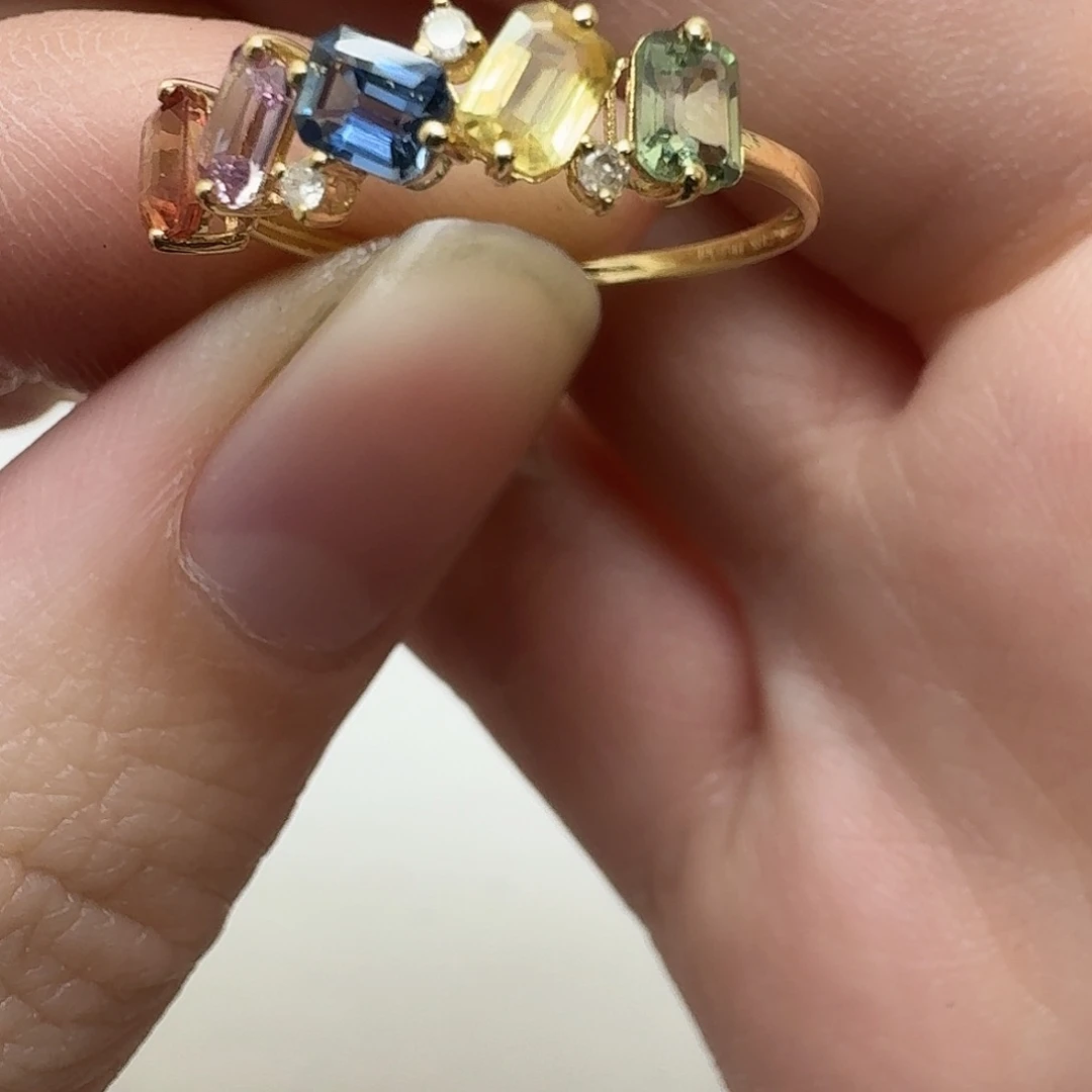 戒指蓝宝石18K金镶嵌