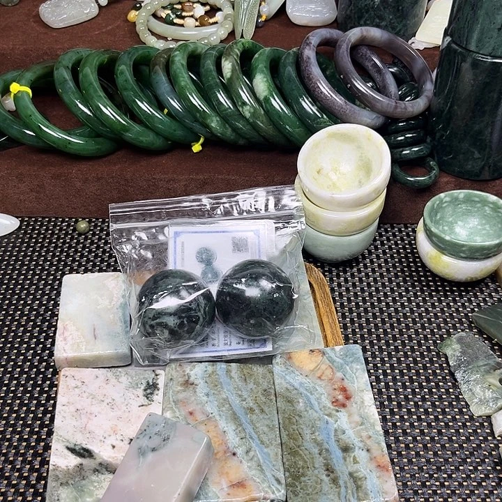 和田玉未镶嵌珠宝半成品早***鸭