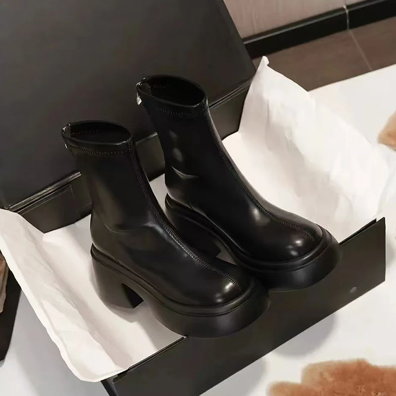 英伦风厚底弹力马丁靴女2025年春秋新款韩版时尚后拉链高跟瘦瘦靴