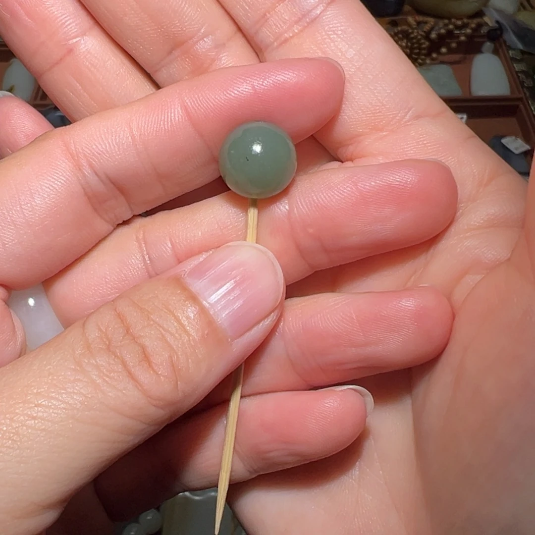 和田玉颈饰未镶嵌滨