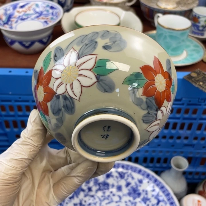 他家瓷器真美…开播了