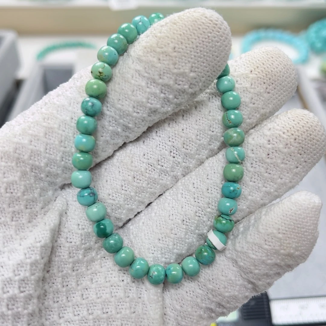 绿松石绿松石未镶嵌