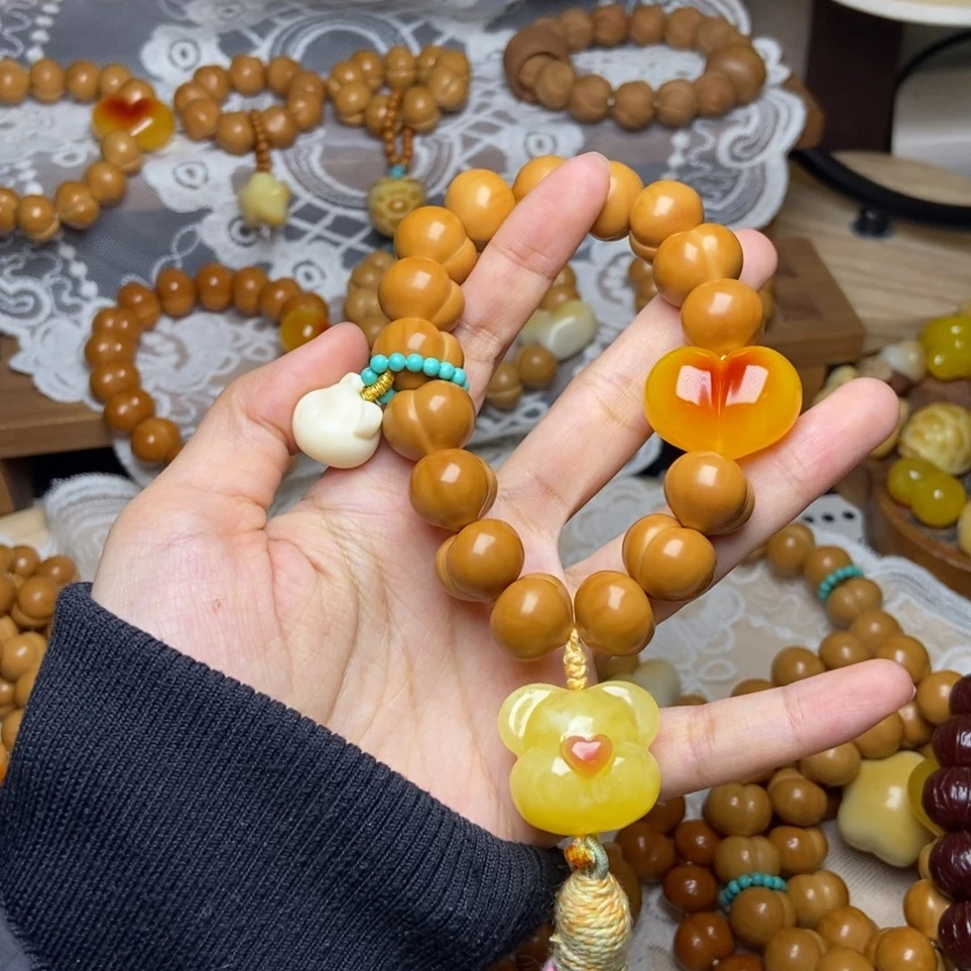 猴头核桃吊坠屁桃卡15