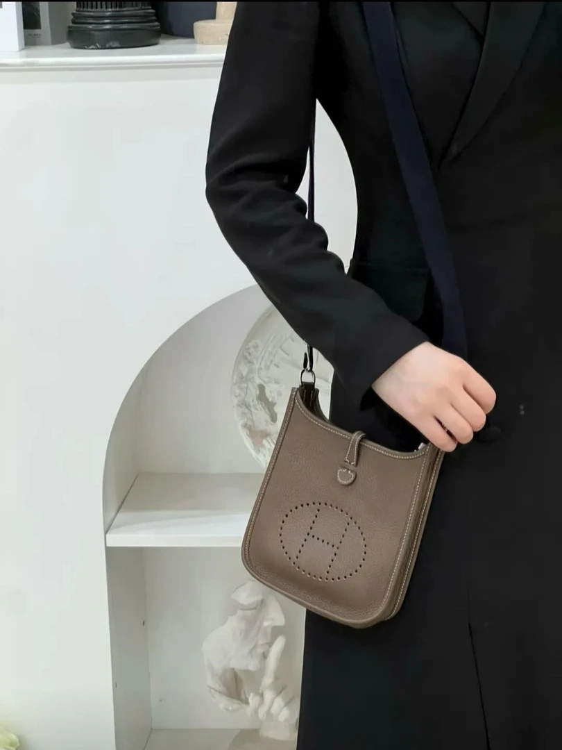 95新 Chanel/香奈儿 6921 Hermes Evelyne mini16 伊芙琳大象灰