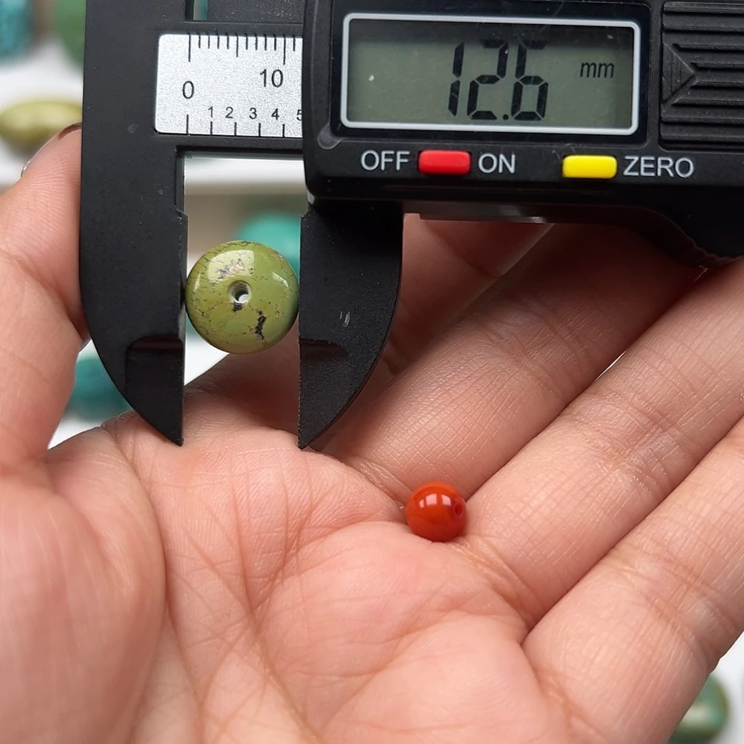 南红玛瑙未镶嵌珠宝奇石