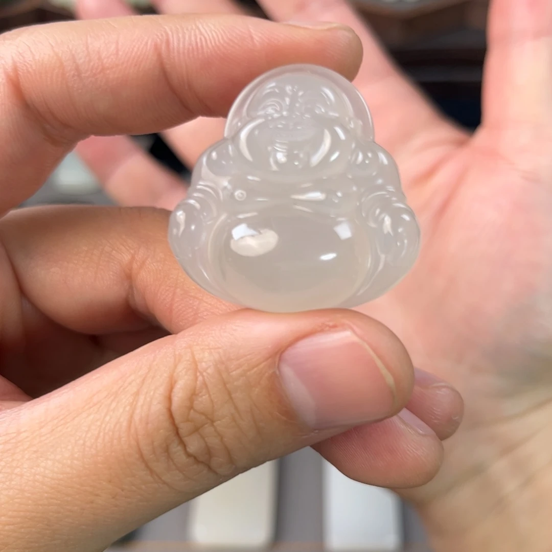 G***)和田玉未镶嵌颈饰