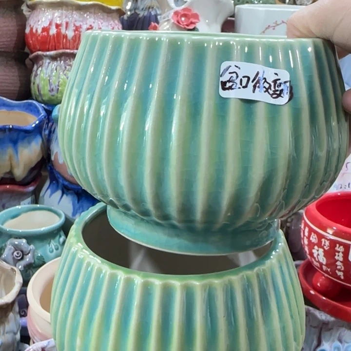 凑9块包邮，有孔花盆