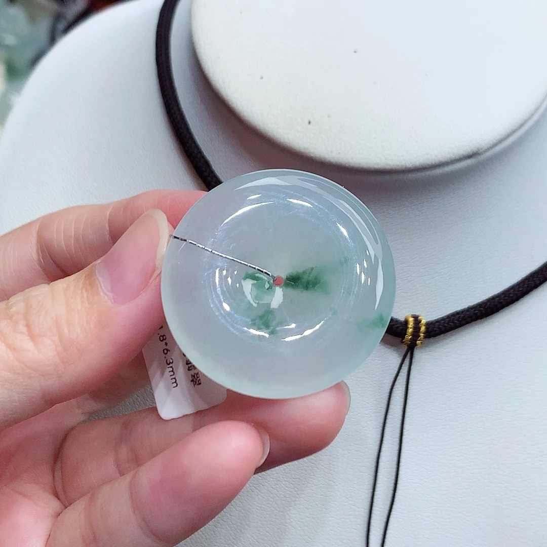 翡翠未镶嵌颈饰编号51，31.8/6.3