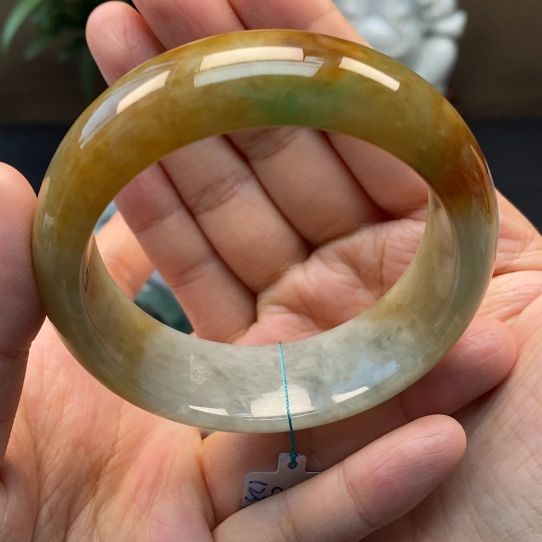翡翠手镯未镶嵌天然