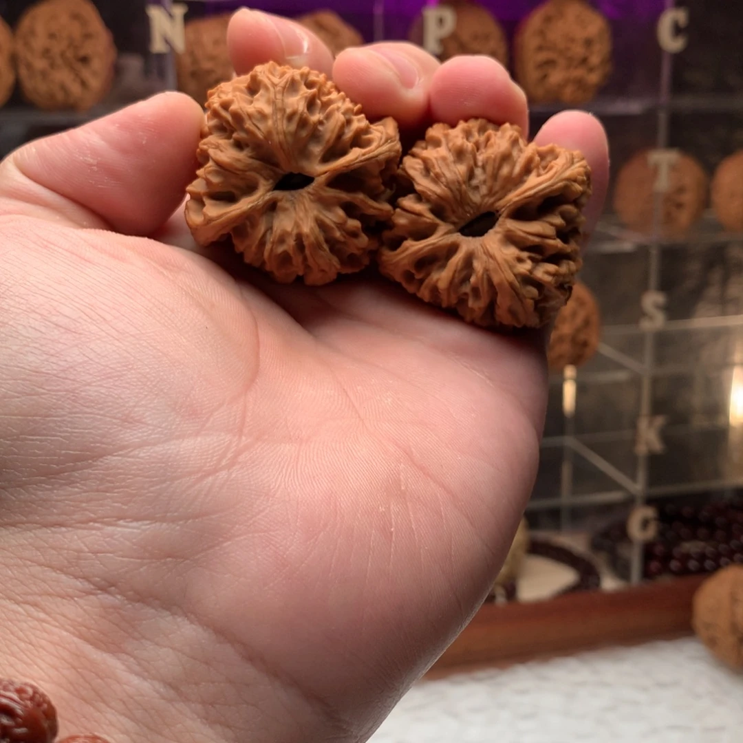 文玩核桃吊坠40mm龙门涧