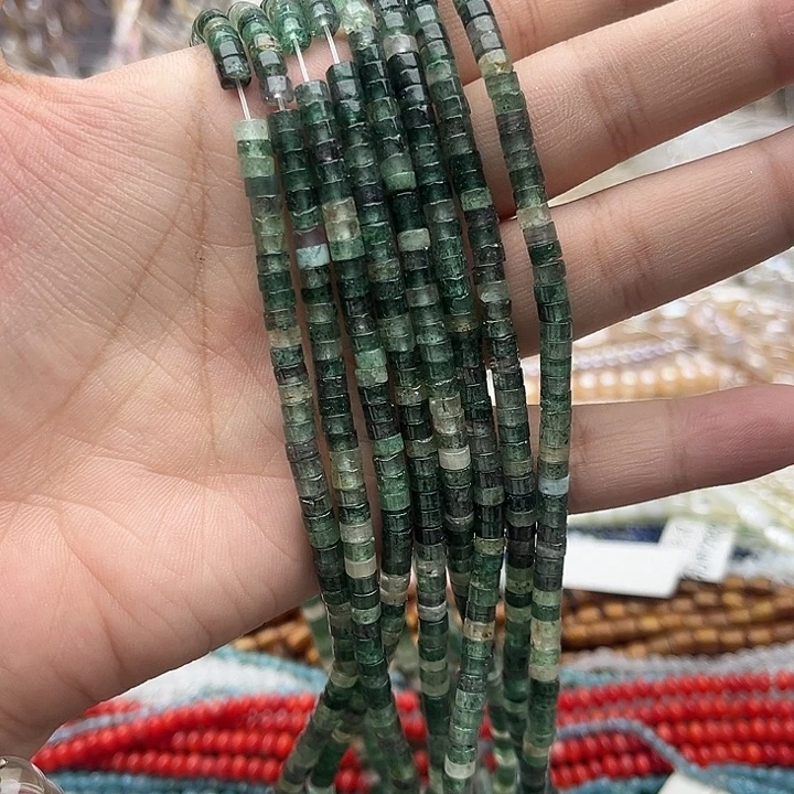 未镶嵌玛瑙/玉髓珠宝半成品一条4/2mm左右绿草莓晶直切