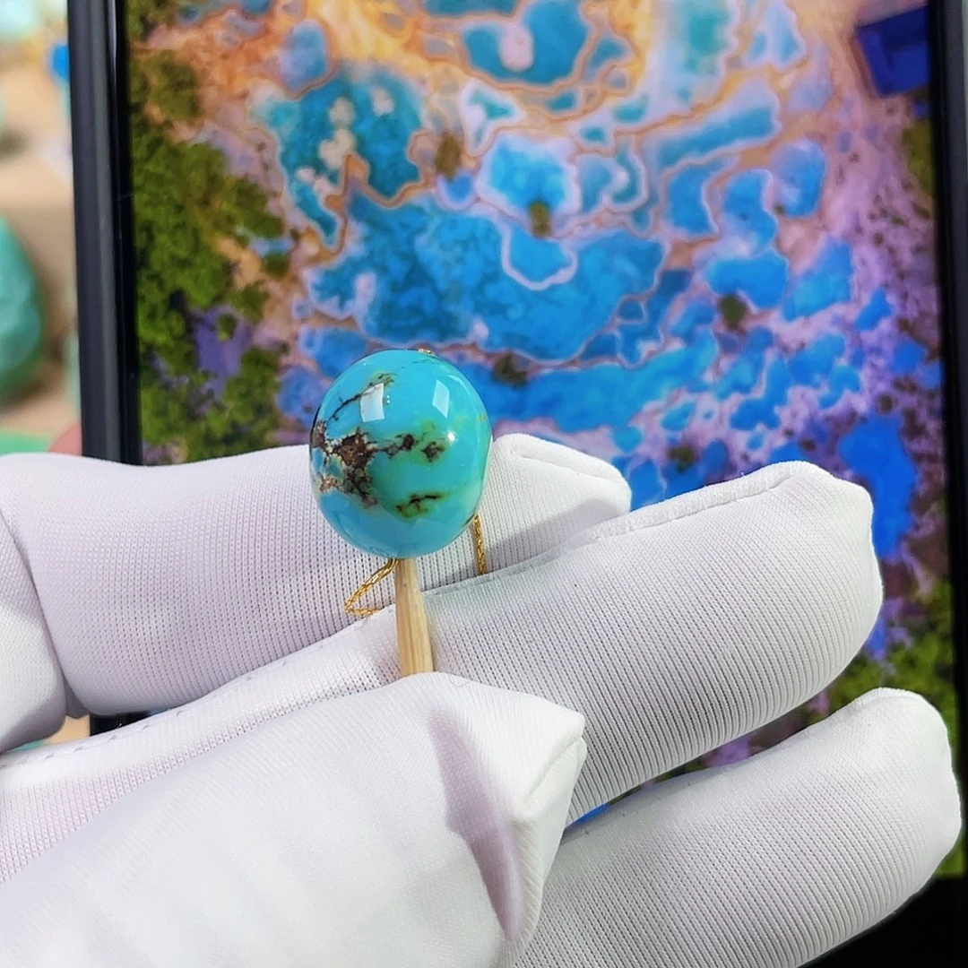 绿松石未镶嵌珠宝奇石