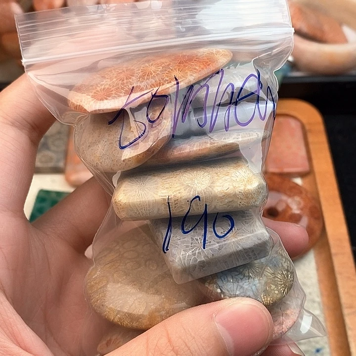硅化玉颈饰未镶嵌t****w
