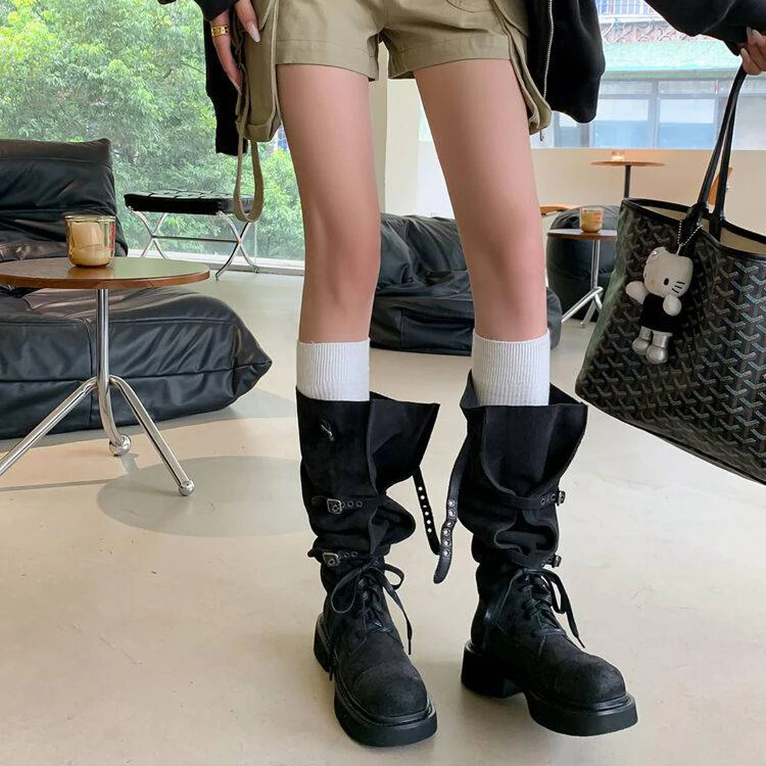 GSNK2025秋冬新款厚底绑带磨砂 多穿圆头粗跟皮带扣时装靴