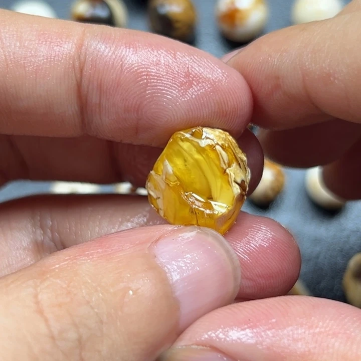 下***的定制琥珀未镶嵌琥珀蜜蜡原石定制