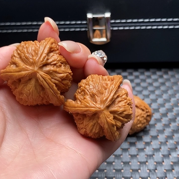 枫***寒吊坠文玩核桃39尺