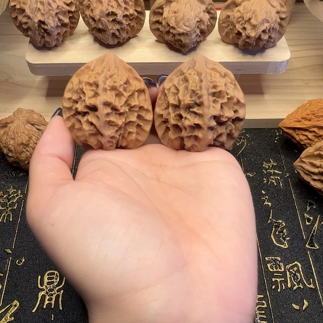 狂***术把件桃核帝王41.5手把件