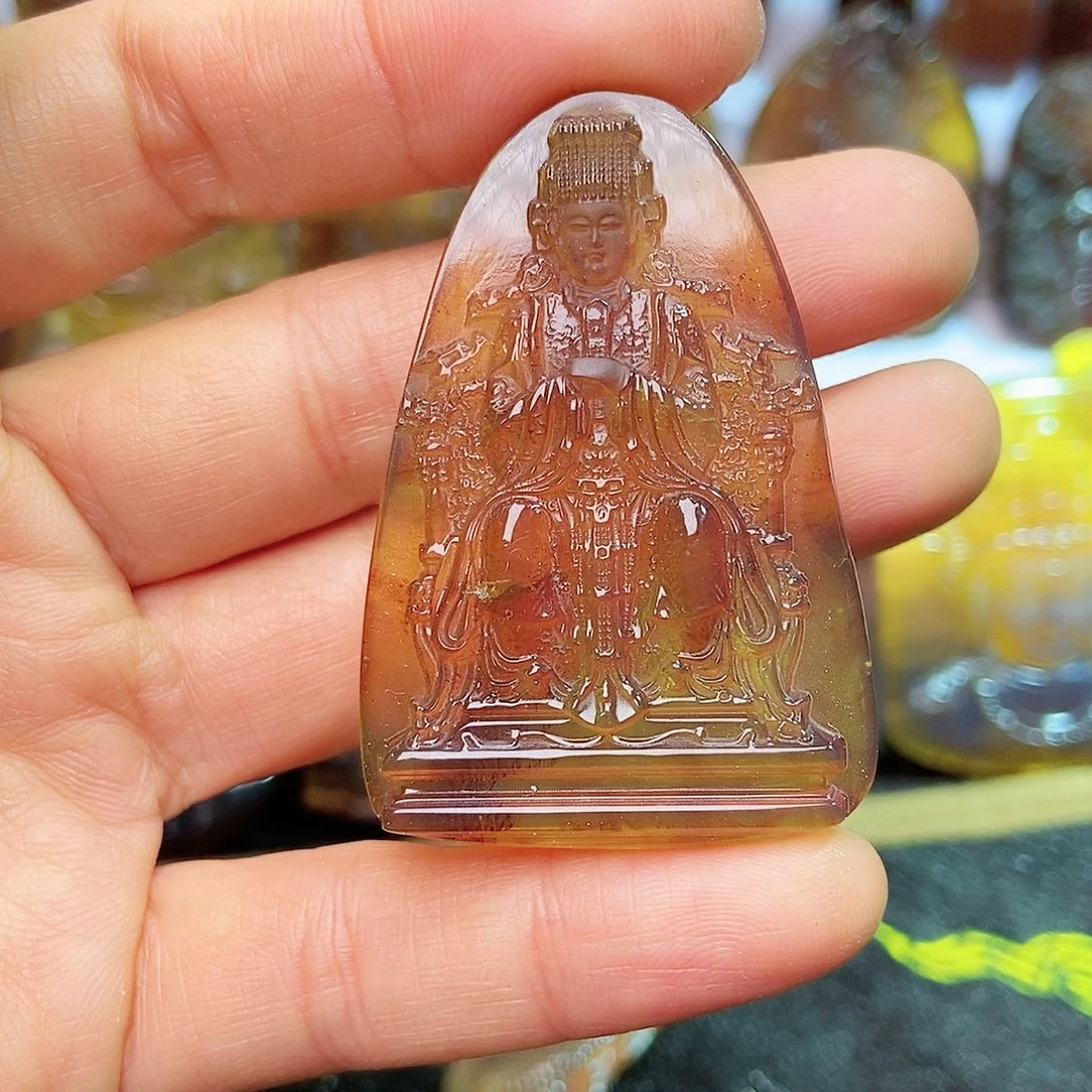 琥珀颈饰未镶嵌妈祖