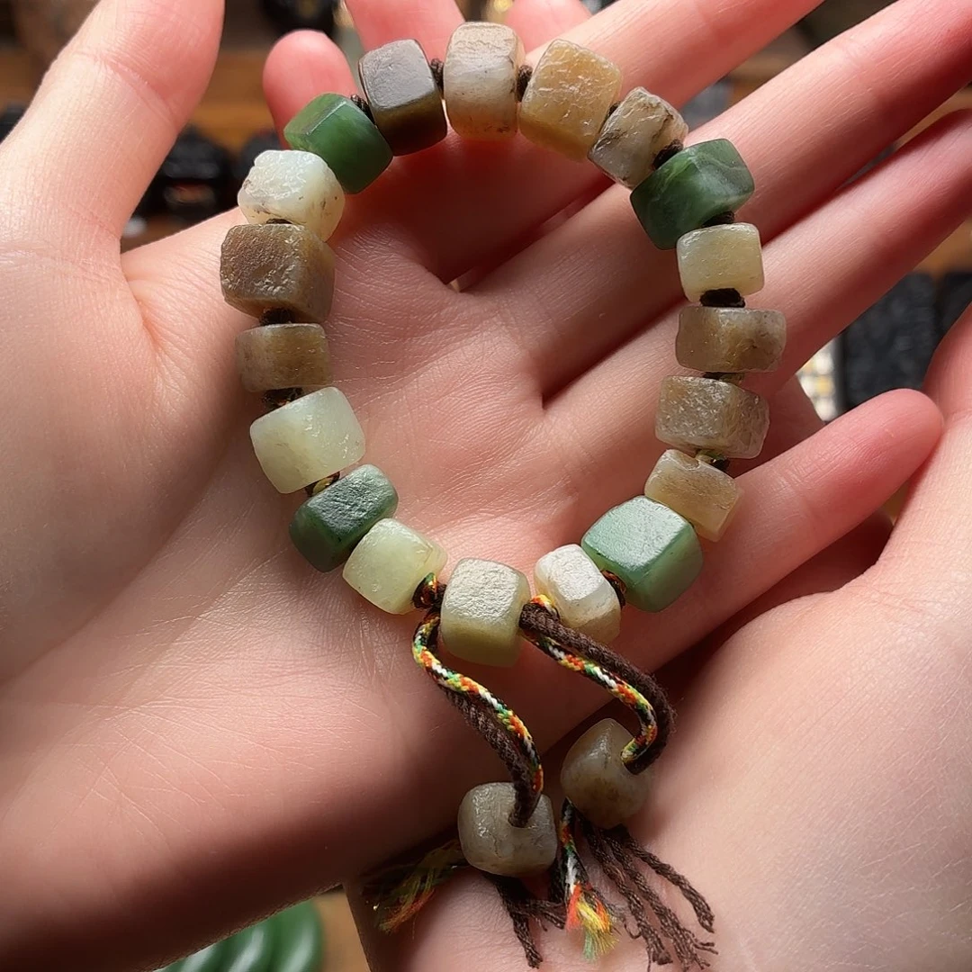 A***y和田玉（糖玉）未镶嵌颈饰