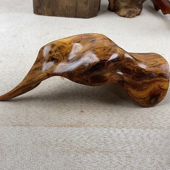 风***咎木黄花梨随形料子成品