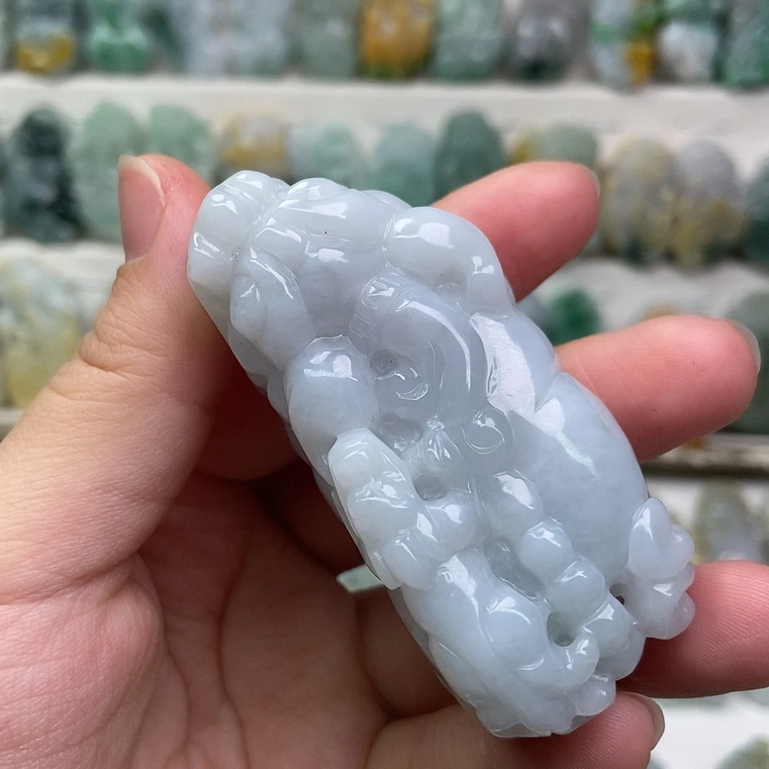 翡翠未镶嵌吊坠(赠链)