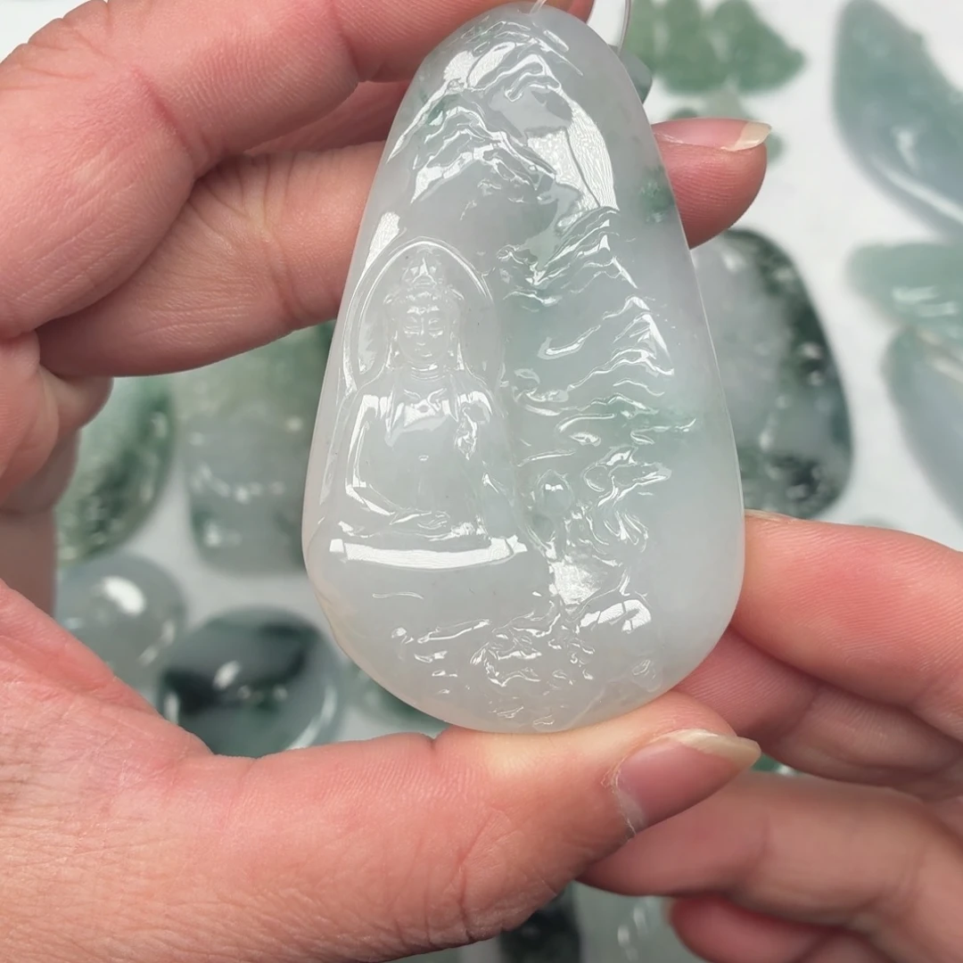 翡翠未镶嵌颈饰山水文殊