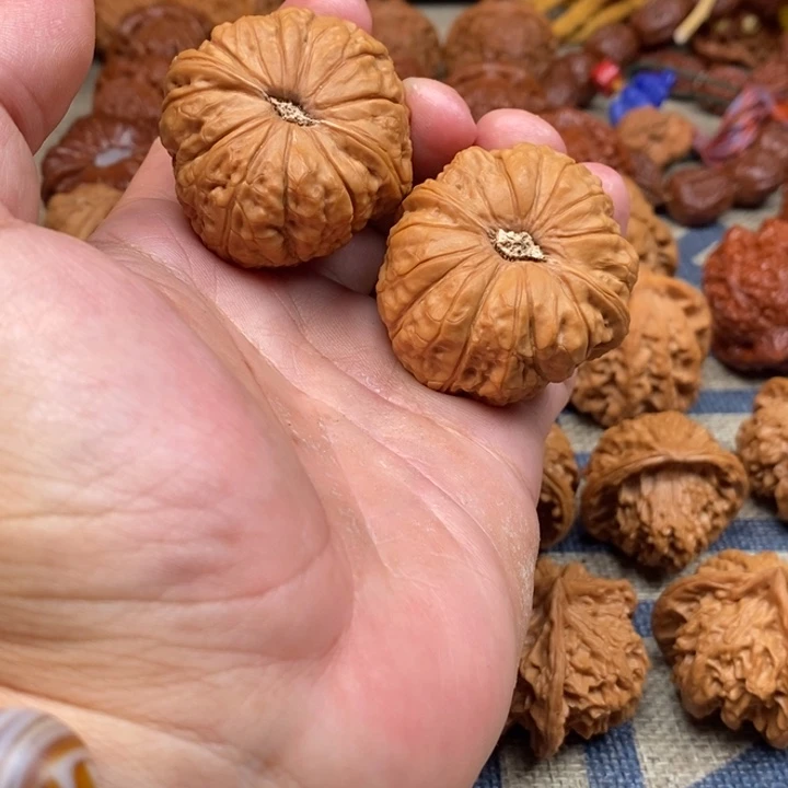 文玩核桃手串收****!核桃