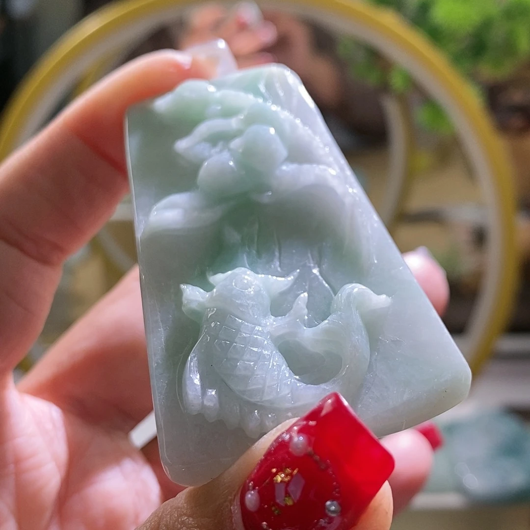 【闪购商品】翡翠颈饰未镶嵌荷叶