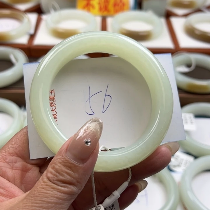 和田玉手镯未镶嵌泽***8