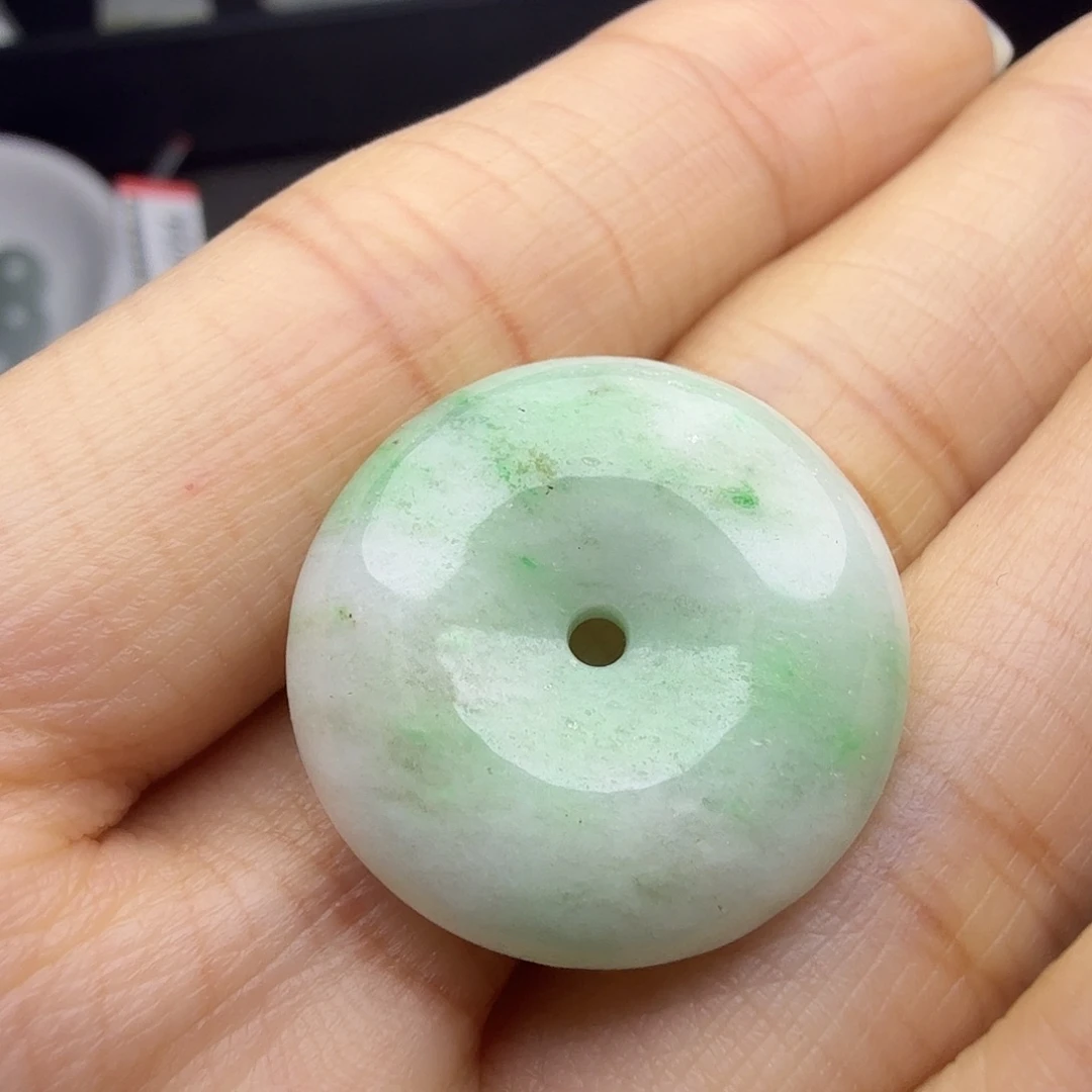 翡翠未镶嵌颈饰天然缅甸翡翠A货