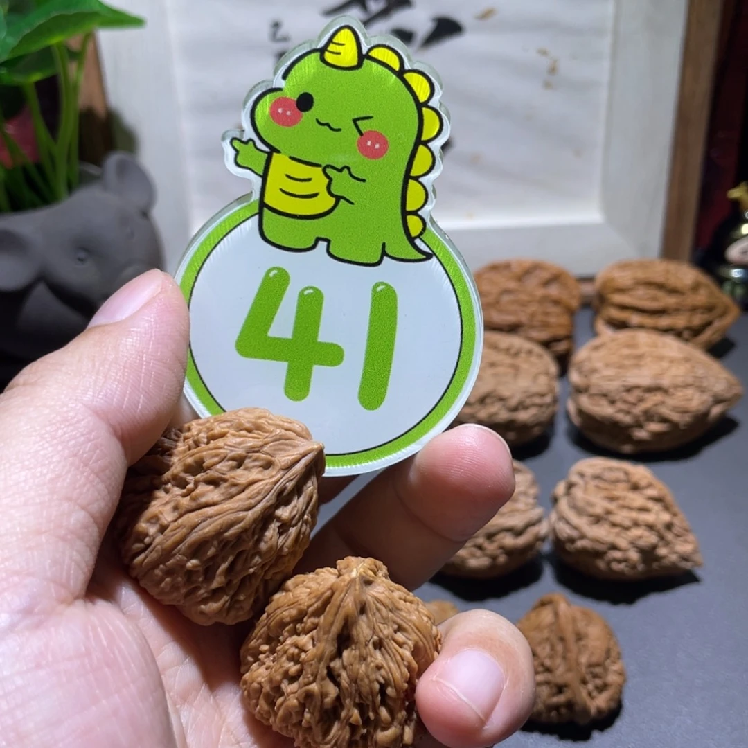 修***罗吊坠文玩核桃南疆佛肚