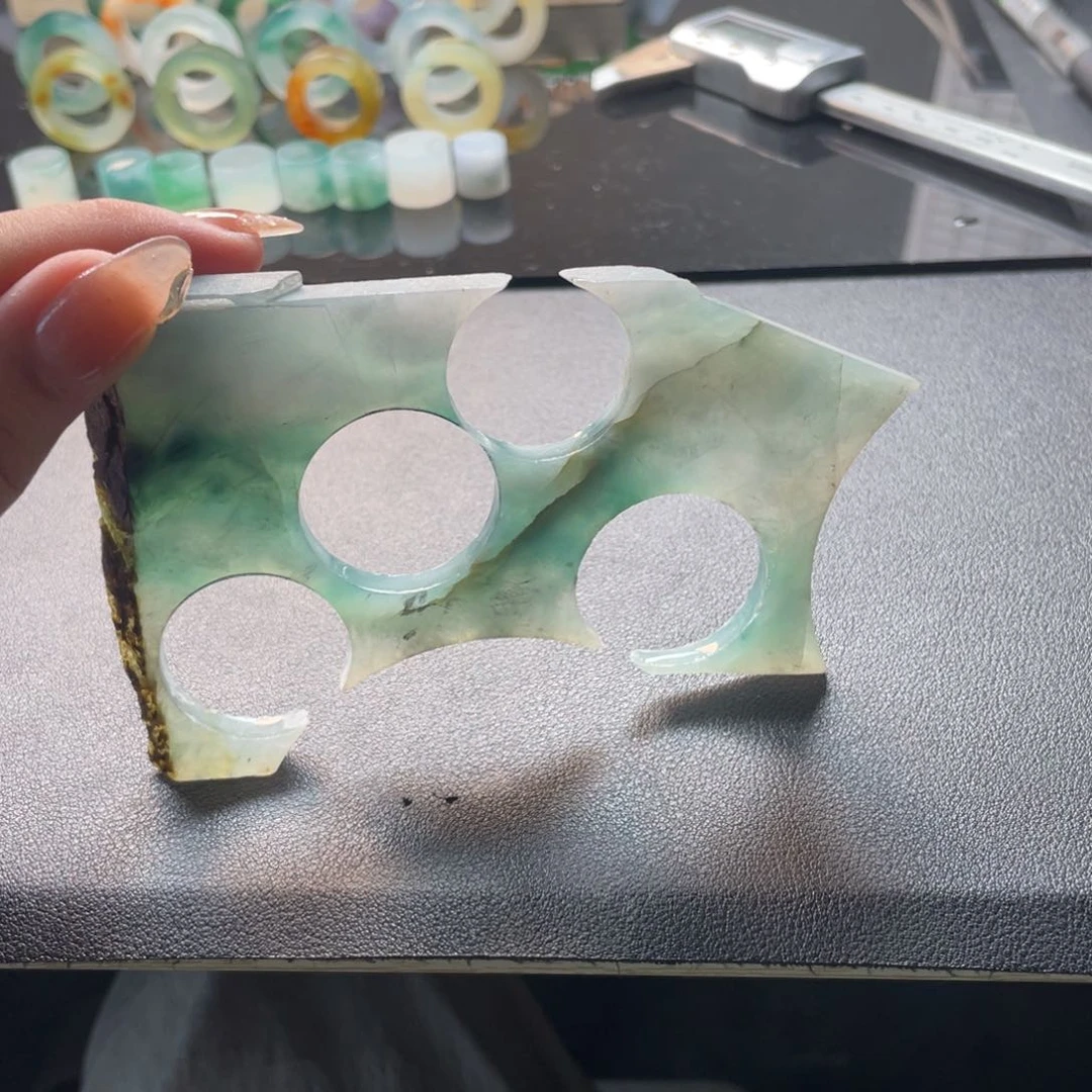 未镶嵌定制翡翠整块
