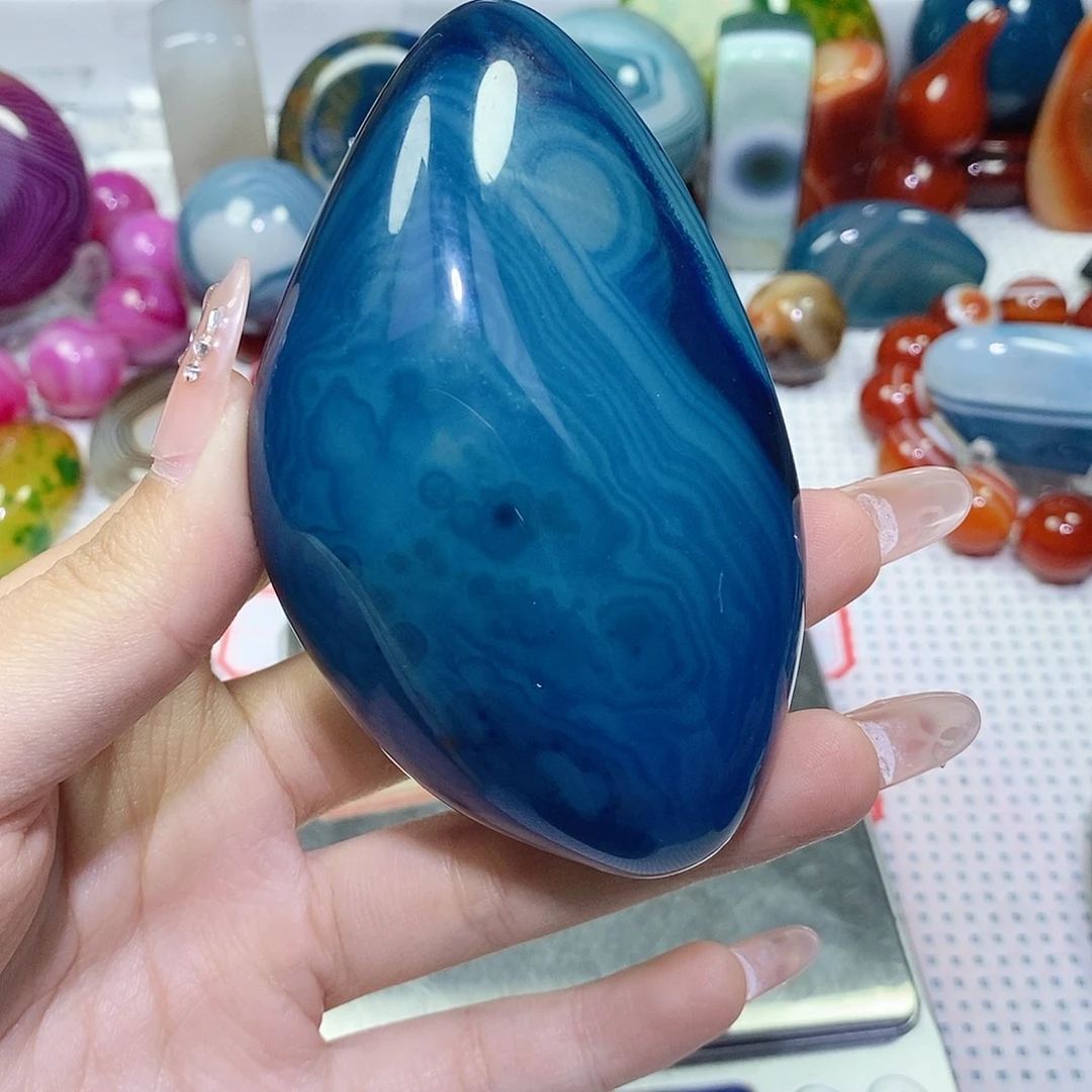 大***地玛瑙/玉髓未镶嵌珠宝奇石